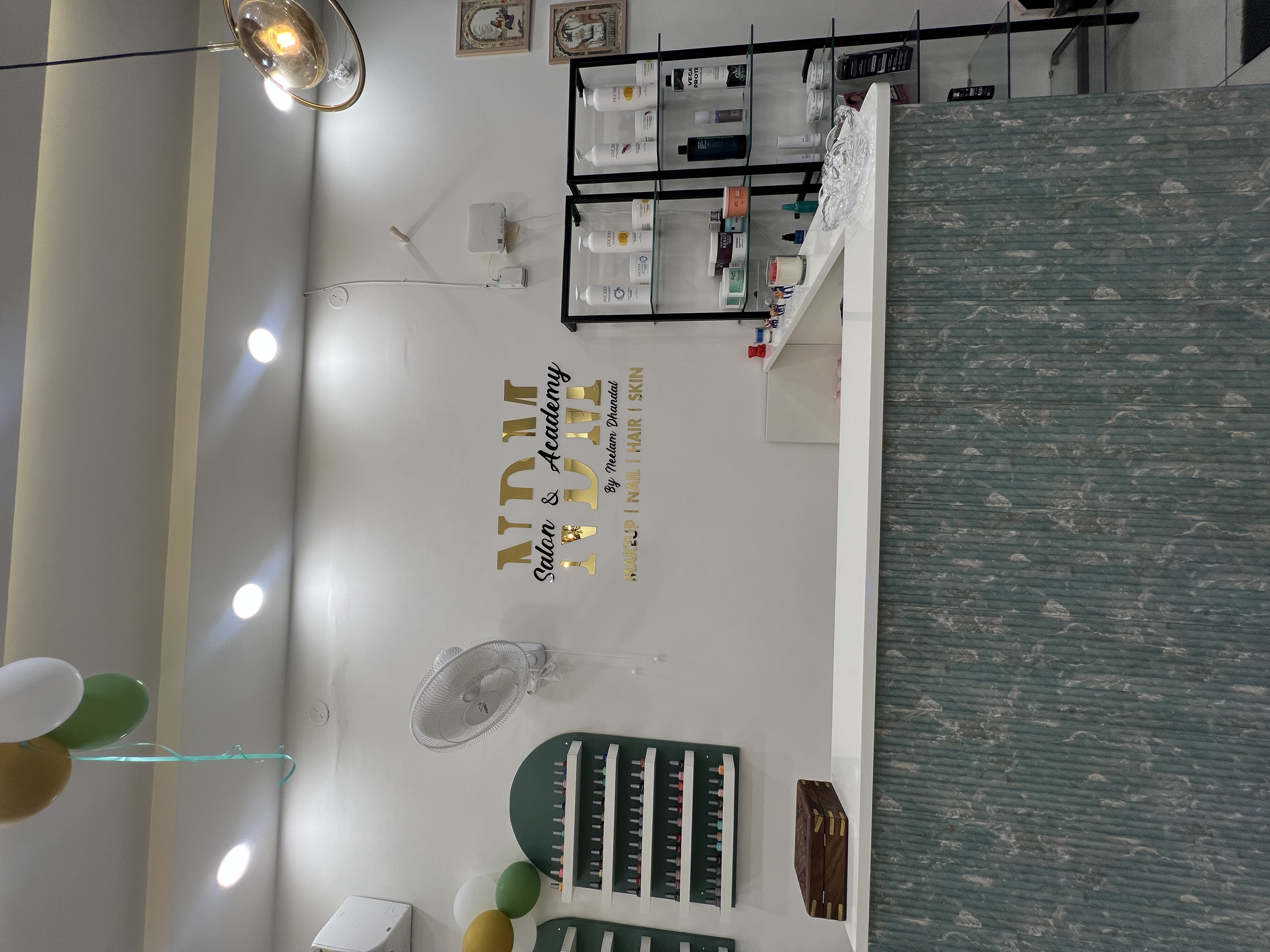 Salon Service