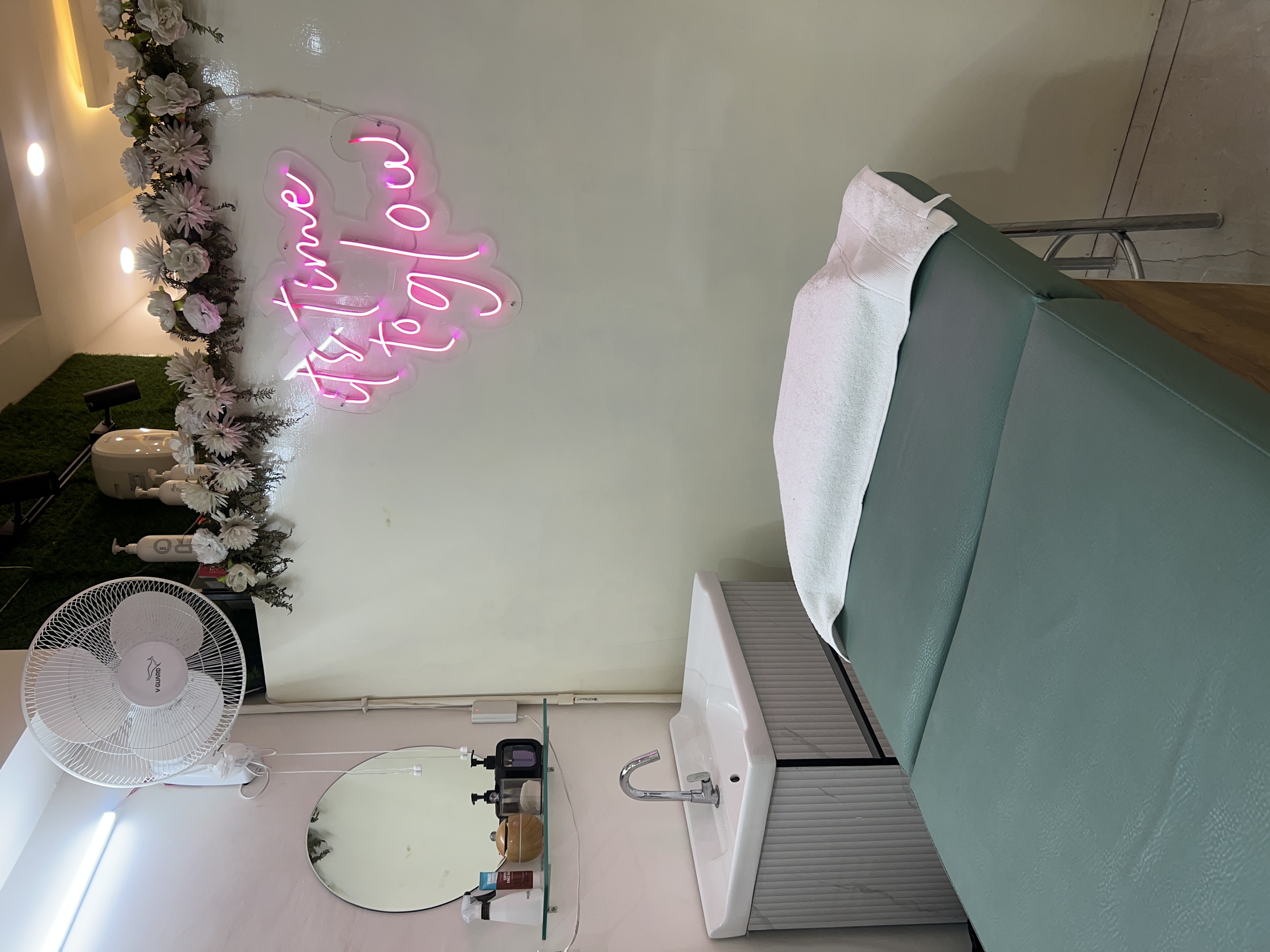 Salon Service